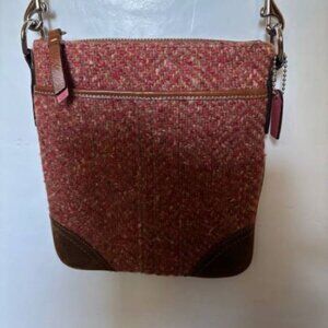 NWT Coach SCARO Swing Pack Crossbody Bag Camel Rose Wool Tweed Zip